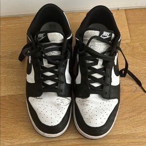 Nike panda dunks Classic Black and White Athletic Shoes